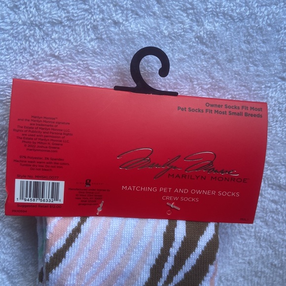 Marilyn Monroe Matching Pet and Owner Crew Socks - Picture 6 of 7